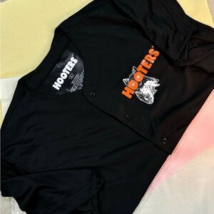 Hooters jersey amazing for summer size L